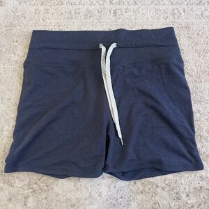 Vuori Halo Vintage Short